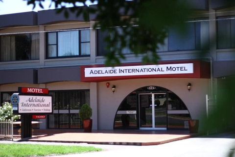 Adelaide International Motel - ACT Tourism 0