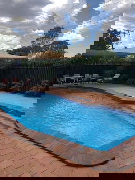 Forest Lodge Motor Inn & Restaurant - ACT Tourism 6