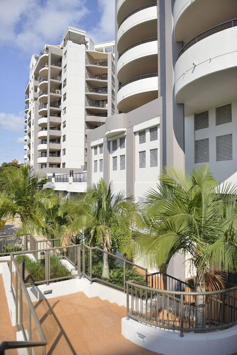 The Oasis Apartments - ACT Tourism 1