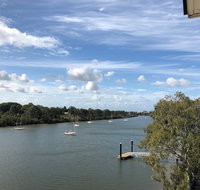 Burnett Riverside Hotel - ACT Tourism