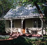 Elm Wood Cottages - ACT Tourism