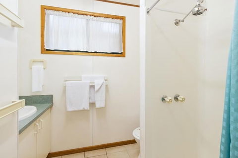 Frankston Holiday Park - ACT Tourism 4