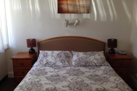 Aquarius Motel Belmont - ACT Tourism 7