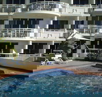 Aquarius Resort - ACT Tourism