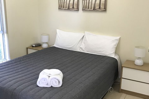 Robetown Motor Inn & Apartments - ACT Tourism 7