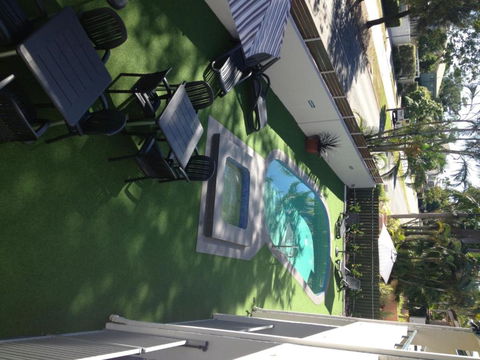 Noosa Parade Holiday Inn - ACT Tourism 4