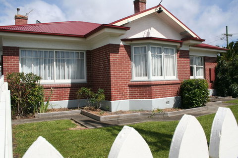 Moonah Central Apartments - ACT Tourism 0