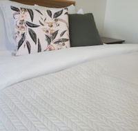 Roydons Motor INN - ACT Tourism