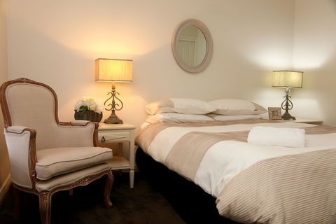 Apartments On The Park - ACT Tourism 6