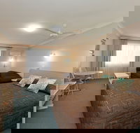Abraham Lincoln Motel - ACT Tourism
