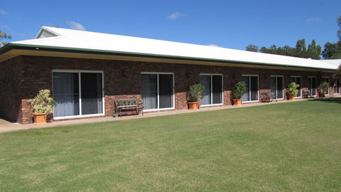 Heritage Lodge Motel - ACT Tourism 5