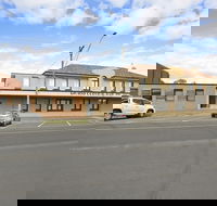 Grand Central Accommodation BB Cobden - ACT Tourism