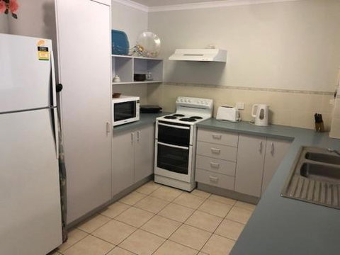 Sorrento Seaside Holiday Apartments - ACT Tourism 2