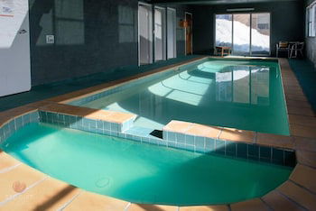 Attunga Alpine Lodge And Apartments - ACT Tourism 2