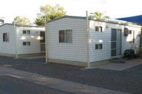 West Wyalong Caravan Park - ACT Tourism 3