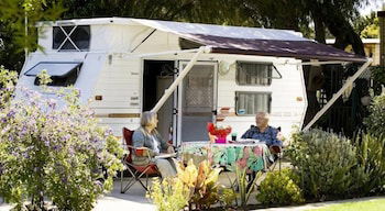 Acclaim Kingsway Tourist Park - ACT Tourism 6