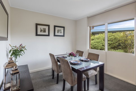 Dorset Gardens Hotel - ACT Tourism 3