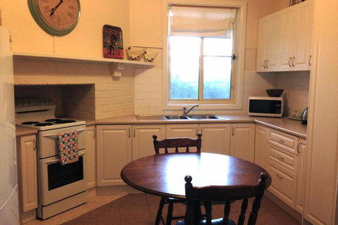 Trefolly Olive Cottage - ACT Tourism 5