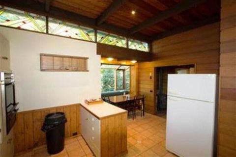 Casbak Alpine Units - ACT Tourism 5