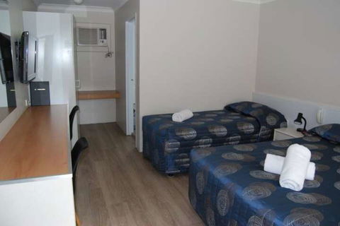 Sutherland Motel - ACT Tourism 7