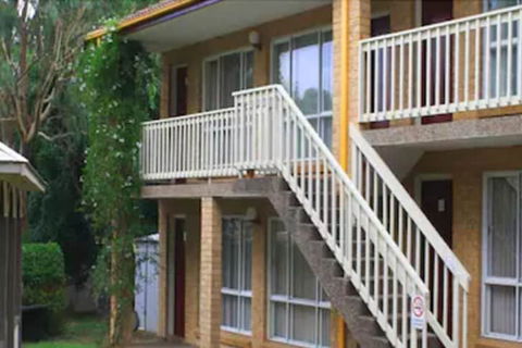 Sutherland Motel - ACT Tourism 1