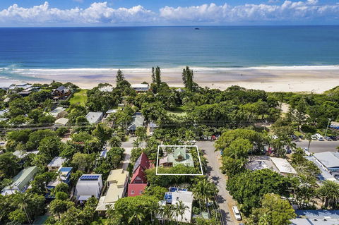 A PERFECT STAY - Byron Blisshouses - ACT Tourism 1