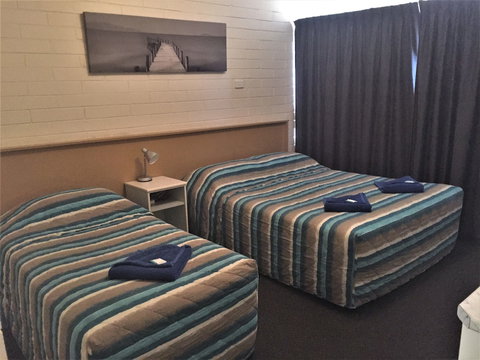 Ceduna Motor Inn - ACT Tourism 4