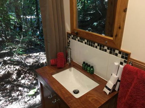 Figtree Getaway - ACT Tourism 5