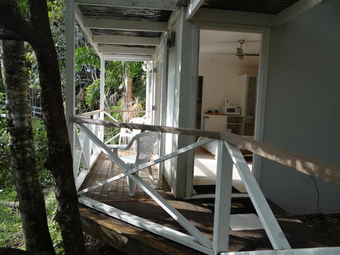 Eumundi Yacht Club B & B - ACT Tourism 3