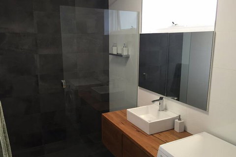 Centrepoint Units Heidelberg - ACT Tourism 7