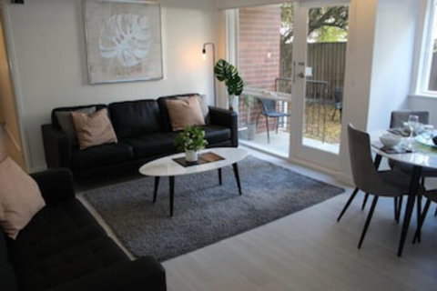 Centrepoint Units Heidelberg - ACT Tourism 0