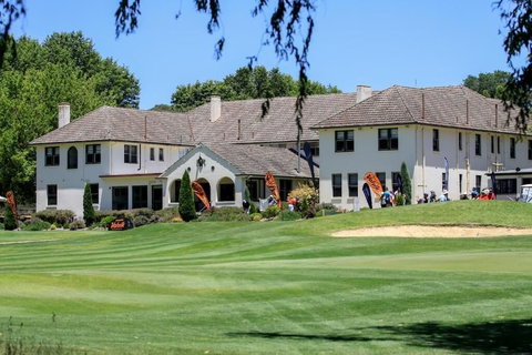 The Dormie House - On The Golf Course - ACT Tourism 5