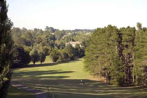 The Dormie House - On The Golf Course - ACT Tourism 6