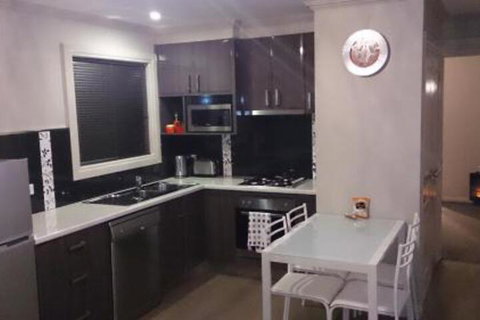 Towac Valley Cabins - ACT Tourism 3