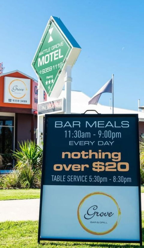 Wattle Grove Motel - ACT Tourism 0
