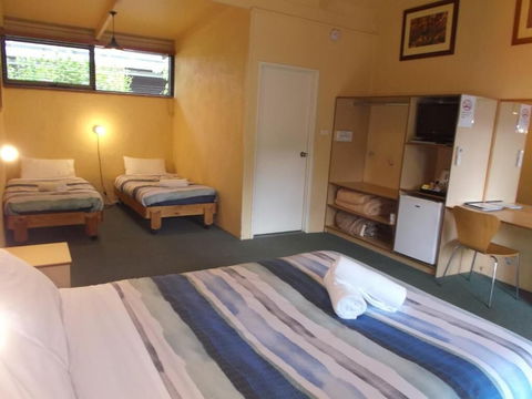 Harrietville Hotel Motel - ACT Tourism 3