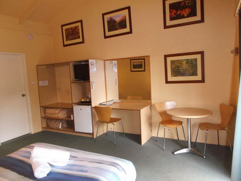 Harrietville Hotel Motel - ACT Tourism 5