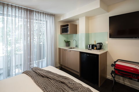 Ascot Budget Inn & Residences - ACT Tourism 1