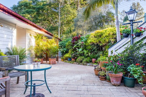 Avocado Sunset B&B - ACT Tourism 0