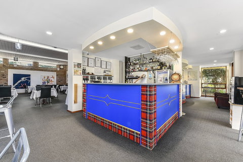 William Macintosh Motor Lodge - ACT Tourism 0