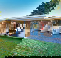 Brook Hotel - ACT Tourism