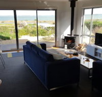 Coorong Waterfront Retreat - ACT Tourism