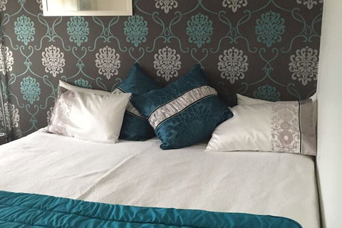 Bed & Breakfast In Perth - ACT Tourism 6