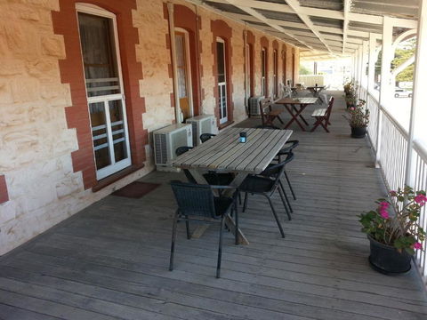 Sonbern Lodge Motel - ACT Tourism 4