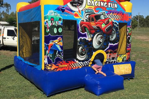 Banana Hotel Motel - ACT Tourism 6