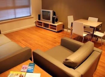 Ethelton Serviced Apartments - ACT Tourism 1