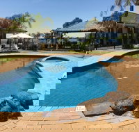 Capricorn Motor Inn - ACT Tourism