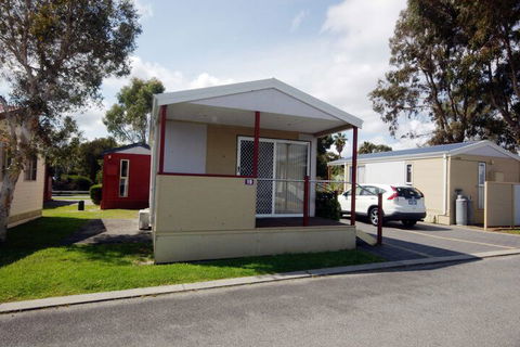 Albany Holiday Park - ACT Tourism 7