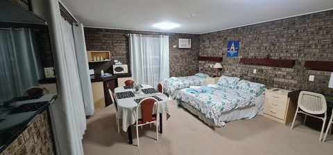 Sussex Inlet Motel - ACT Tourism 1