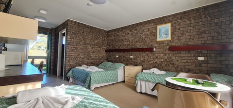 Sussex Inlet Motel - ACT Tourism 0